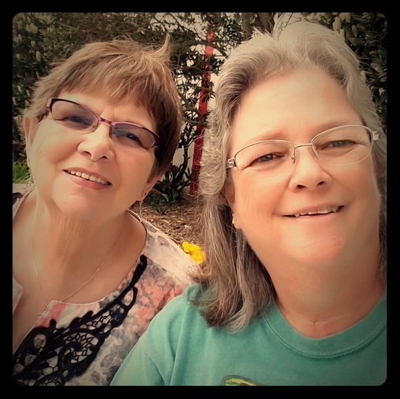 Meet your Poshers - Picture 1 of 1